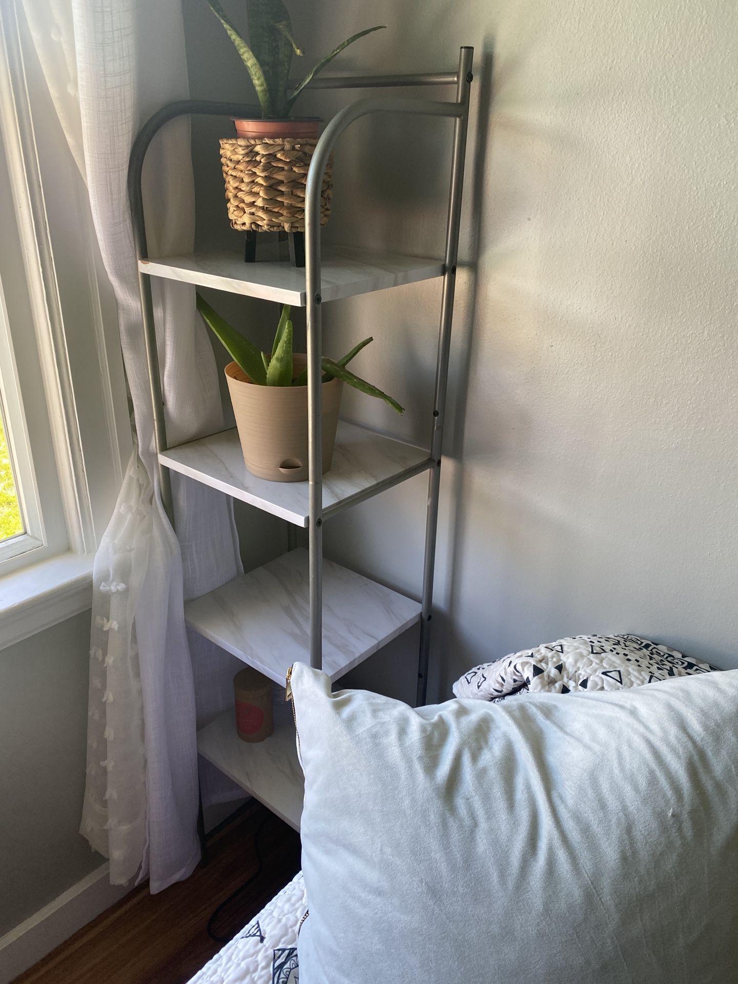Shelf