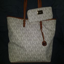 NEW NEVER USED MK HOBO BAG AND WALLET