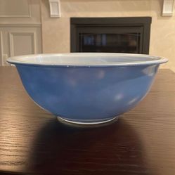 Vintage Pyrex blue clear bottom mixing bowl #325 2.5L Vintage kitchenware 