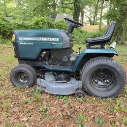 Craftsman lawn tractor 20.5hp $700