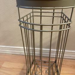 BEAUTIFUL  WIRE TOILET ORGANIZER /DISPENSER 