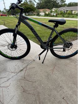 Schwinn Quick Gear Changes 27.5" Mountain Bikes