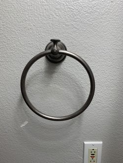 Towel hanger
