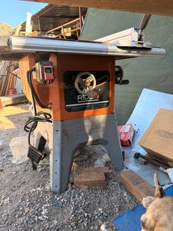 RIDGID Table Saw with Stand