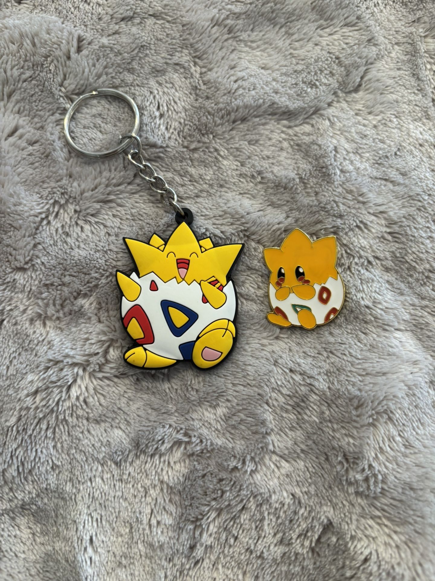 Togepi Pokemon Keychain And Pin Bundle Set