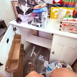 White art/sewing desk