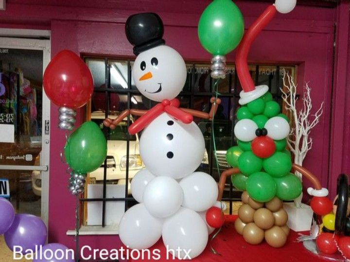 Fun Christmas balloon decor