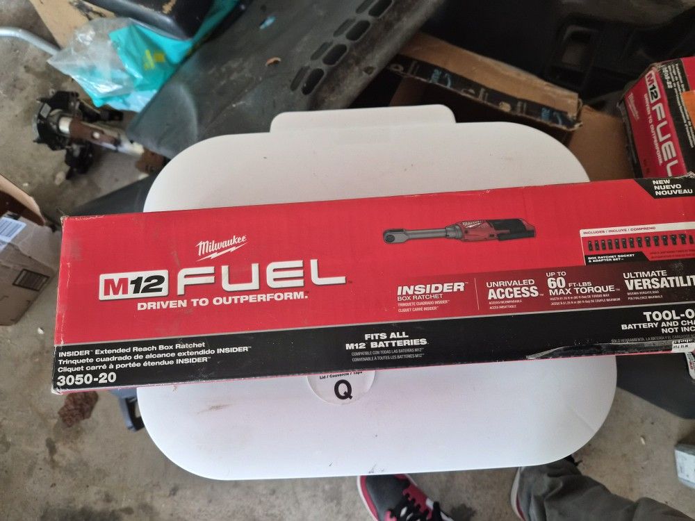 Milwaukee M12 Extended Rachet