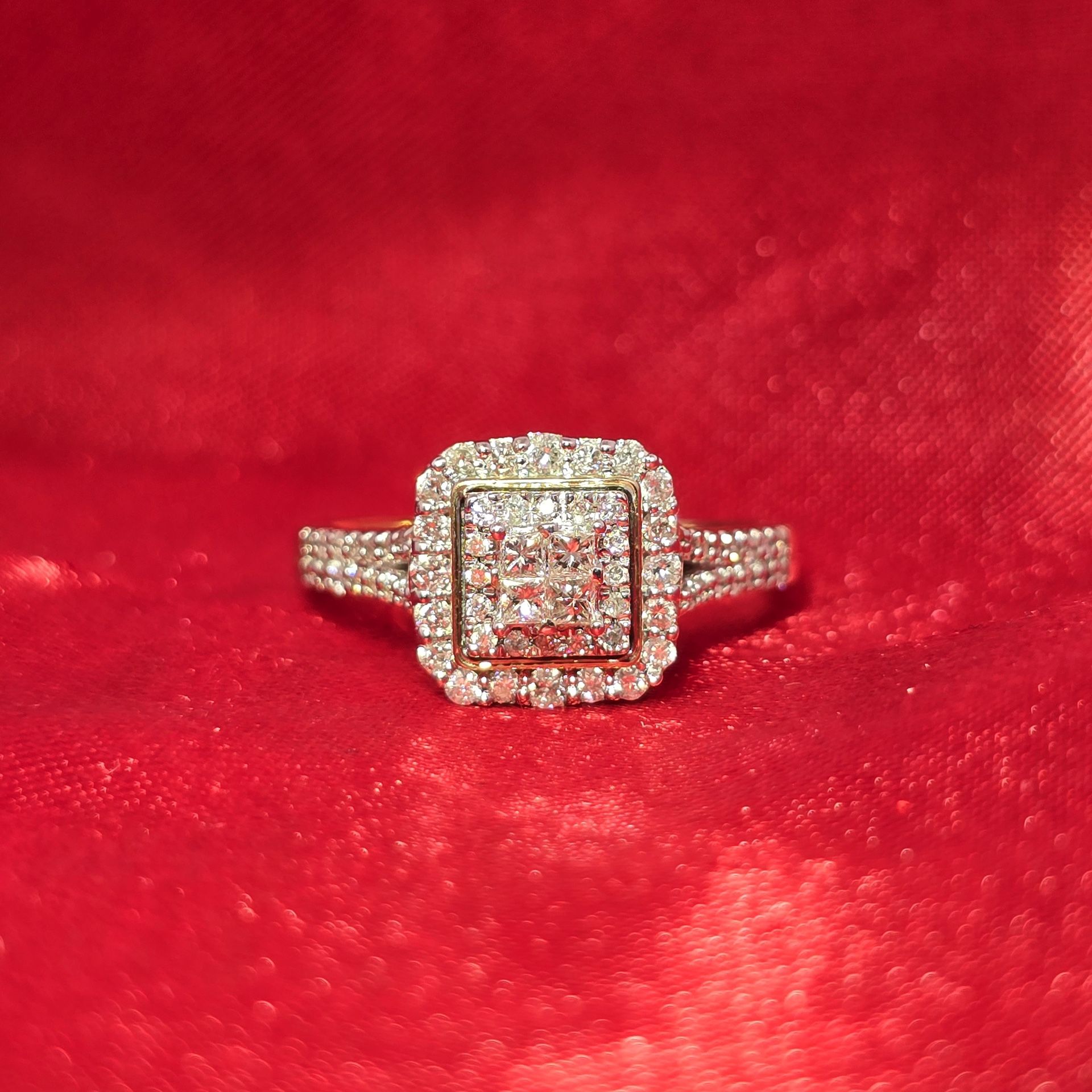 10k Yellow Gold Diamond Square Shaped Ring 0.50 ctw