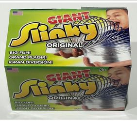 300 pieces of the original giant slinky