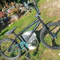 SPECIALIZED FUSE BMX