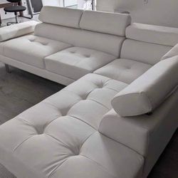New White Sectional Couch/ Free Delivery 