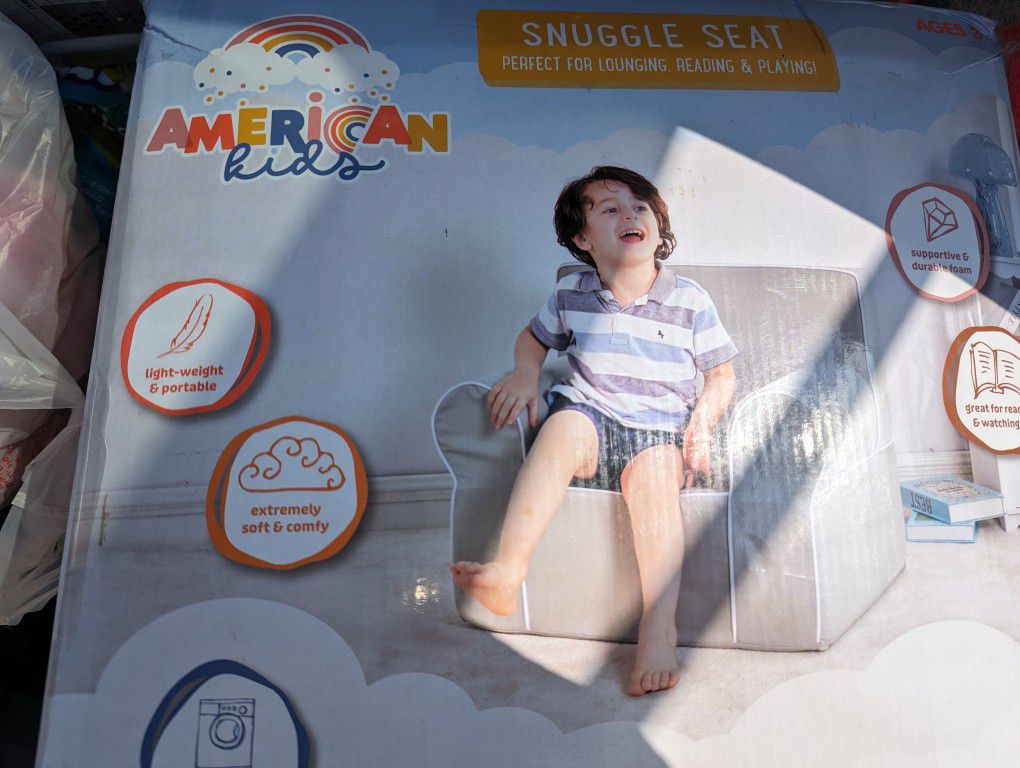Best Offer Snuggle Reading Chair 