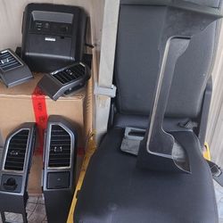 2016 F150 Front Pannel And Center Console 