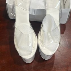 Size 39 81/2 Clear Pleasers