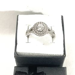 Brand New Cubic Zirconia C Diamonds Set In A Sterling Silver Wedding Ring. Size 8.