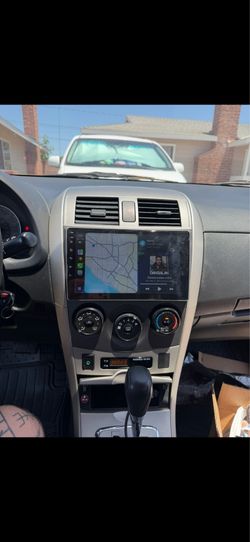 Toyota Corolla Apple CarPlay & Android Auto touchscreen upgrade.
