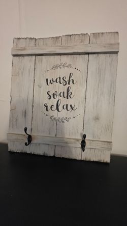 Wood Decor with hooks