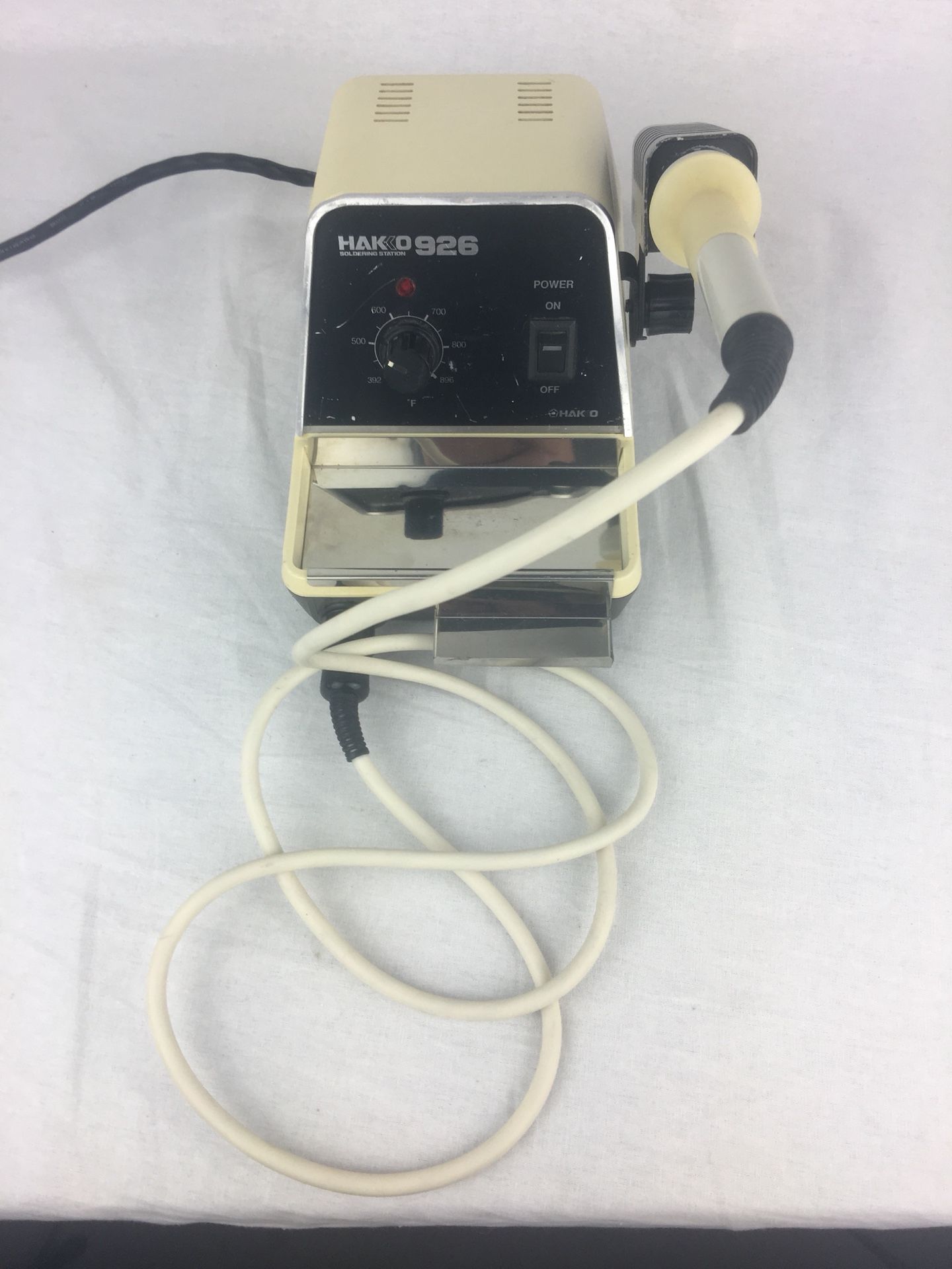 Hakko 926 Soldering Station + Hakko 900M Soldering Iron with tip