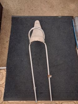 20""  bicycle  seat. ..banana seat. And sissy bar  Used