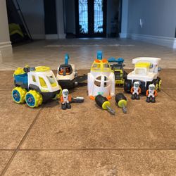 Astronaut Build And Play Toy