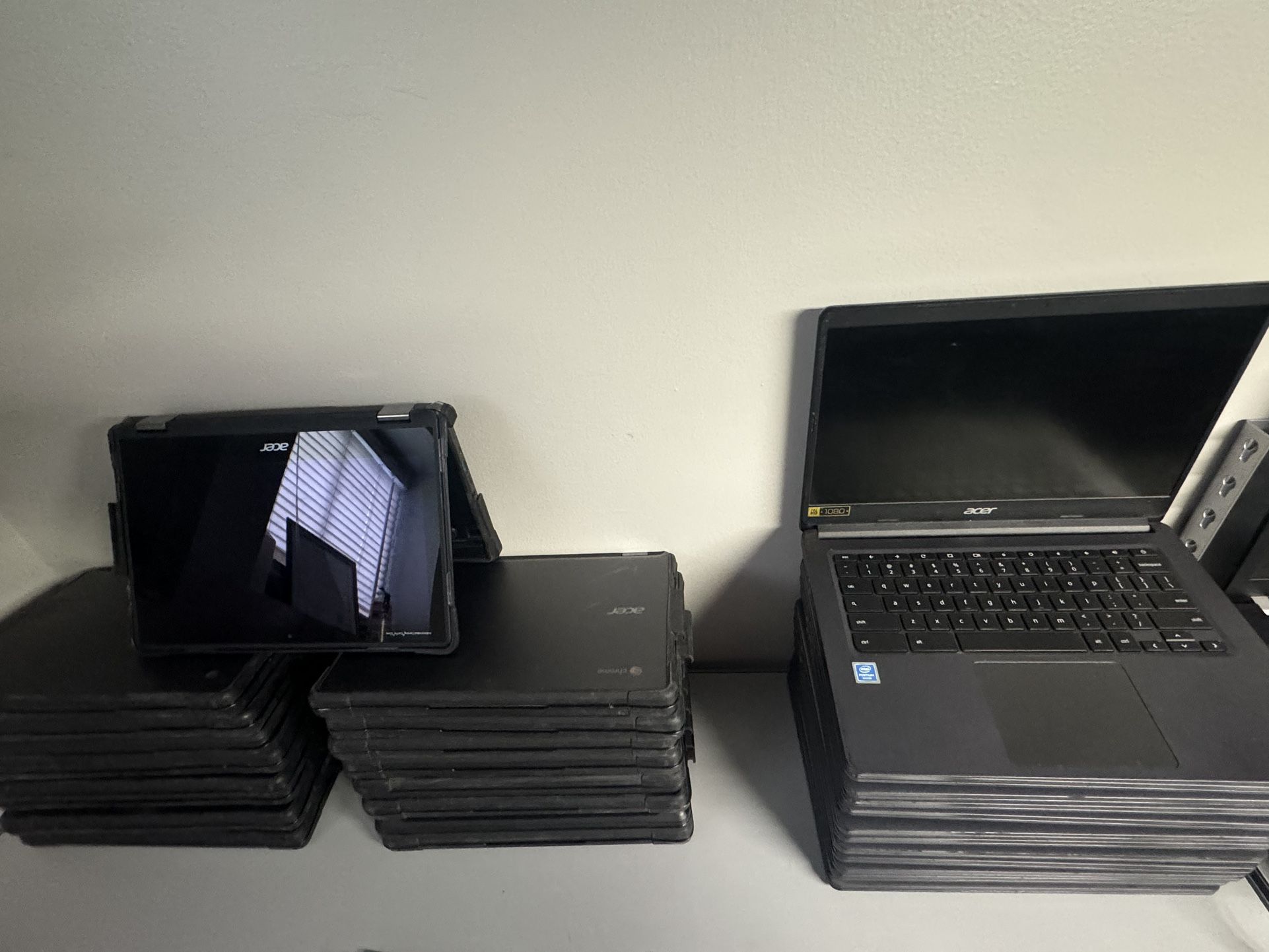 Acer Touchscreen Tablets & Laptops