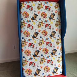 Paw Patron Bed, Mattress, And Sheets 
