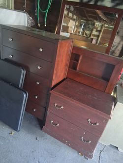 Headboard dresser and chess