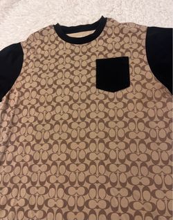 Coach Man ' Signature Logo Tee with Black  pocket q