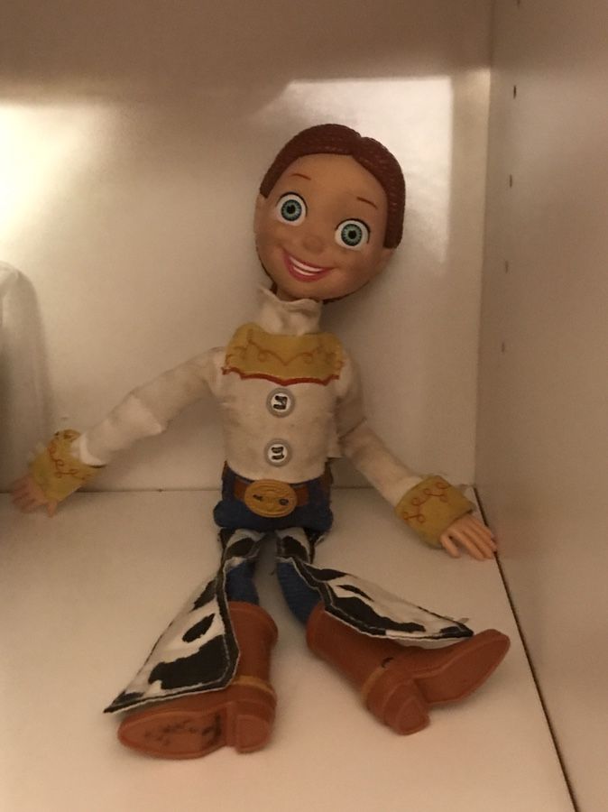 Toy Story - talking Jessie plush doll (cowgirl) woody's girlfriend