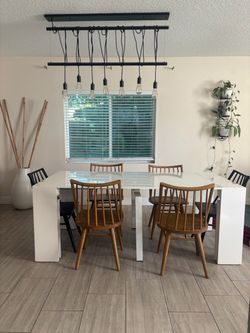 Rectangle extendable table