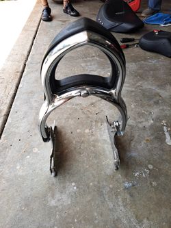 Kuryakyn Back Rest With Cargo Rack