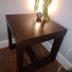 Beautiful Upscale Side Table 