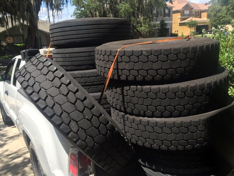 11r 22.5 semi truck tires