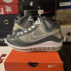 Nike LeBron 7 Cool Grey Size 7.5 $130