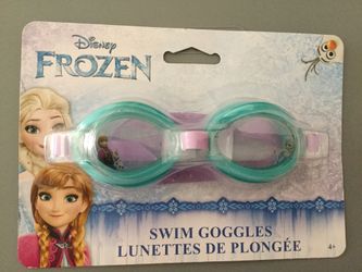 Swim goggles