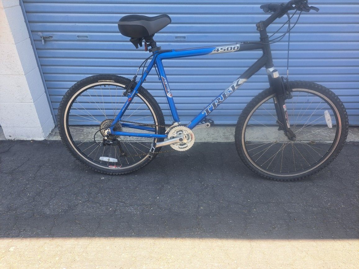 Men's 21 Speed Trek Mountain Bike