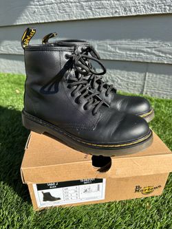 Kids Dr Martens Boots