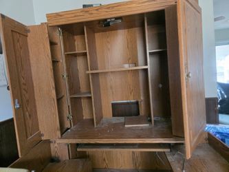 Free like new computer desk