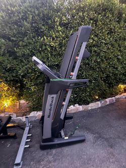 NordicTrack Folding Treadmill (send offers!!!)