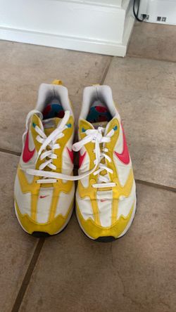 Nike Air Max Dawn Vivid Sulfur / Siren Red size 11