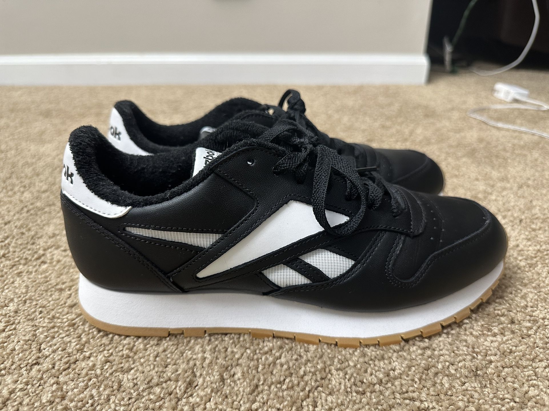 Reebok Classic Shoes 9 for men