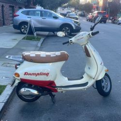 2002 Vespa ET2