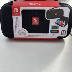 Nintendo https://offerup.com/redirect/?o=U1dJVENILlRyYXZlbA== Case.