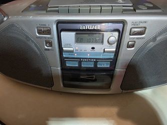 Aiwa Compact Disc Stereo Radio Cassette Recorder
