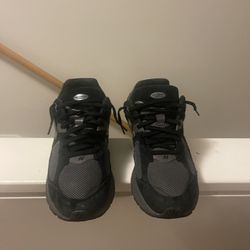 New balance 2002r size 12