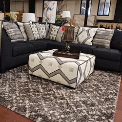 Black Sectional With Ottoman 