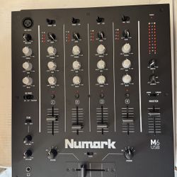 Numark M6 Mixer