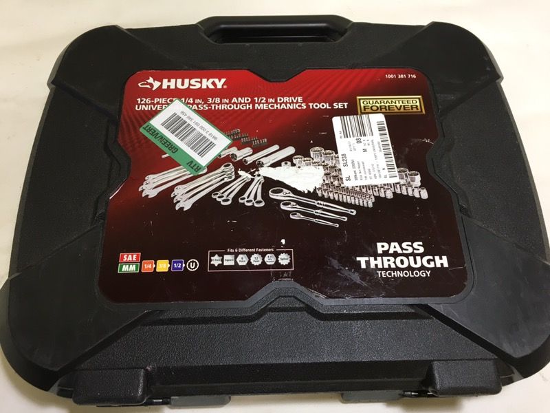 Husky 126-Piece 1/4", 3/8", 1/2" Drive Univ. Pass-thru Mechanics Set 1001381716