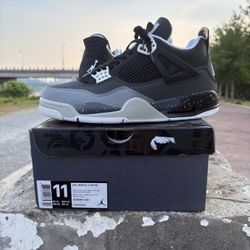 Jordan 4 Retro Fear
